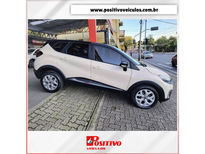 RENAULT - CAPTUR - 2019/2019 - Bege - R$ 76.900,00