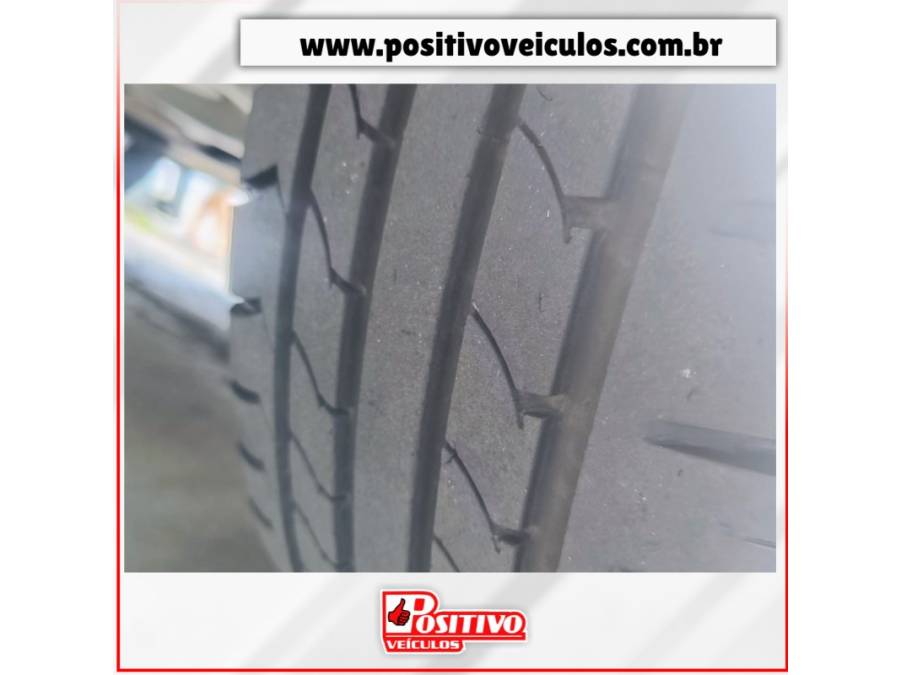 VOLKSWAGEN - CROSSFOX - 2011/2011 - Prata - R$ 39.900,00