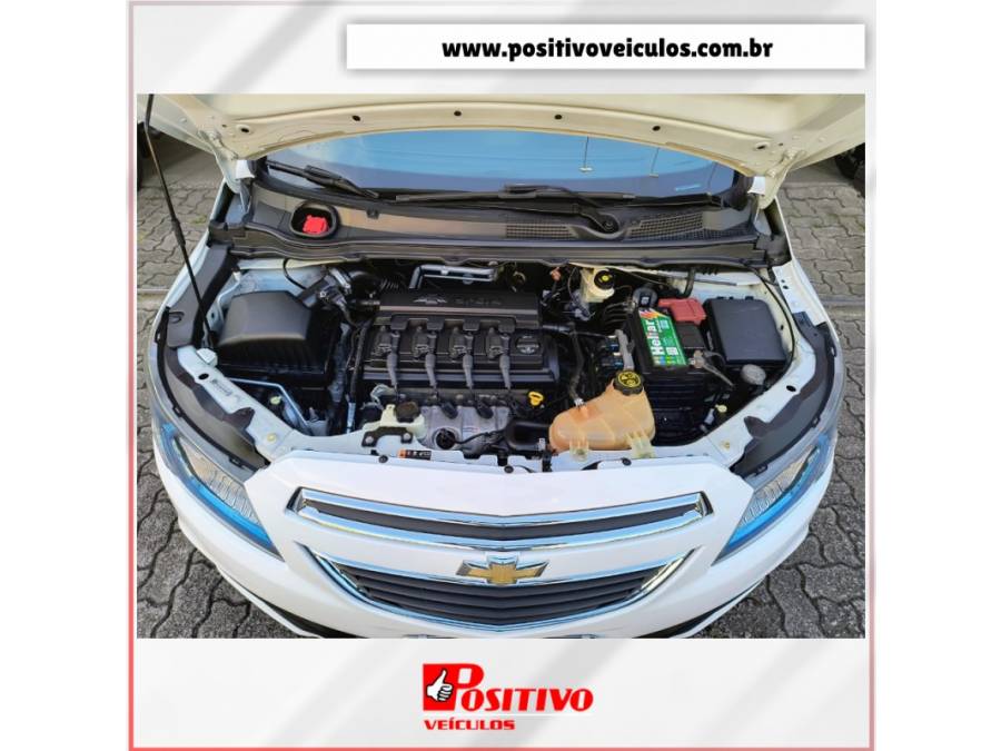 CHEVROLET - ONIX - 2015/2015 - Branca - R$ 59.500,00