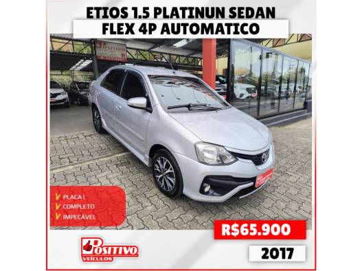 TOYOTA - ETIOS - 2017/2017 - Prata - R$ 65.900,00