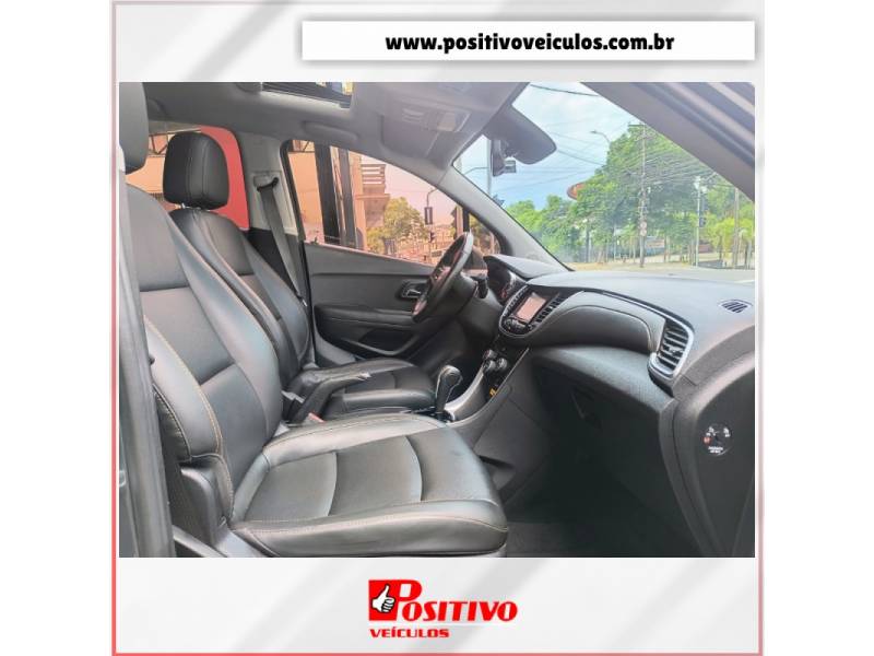 CHEVROLET - TRACKER - 2017/2017 - Cinza - R$ 86.500,00