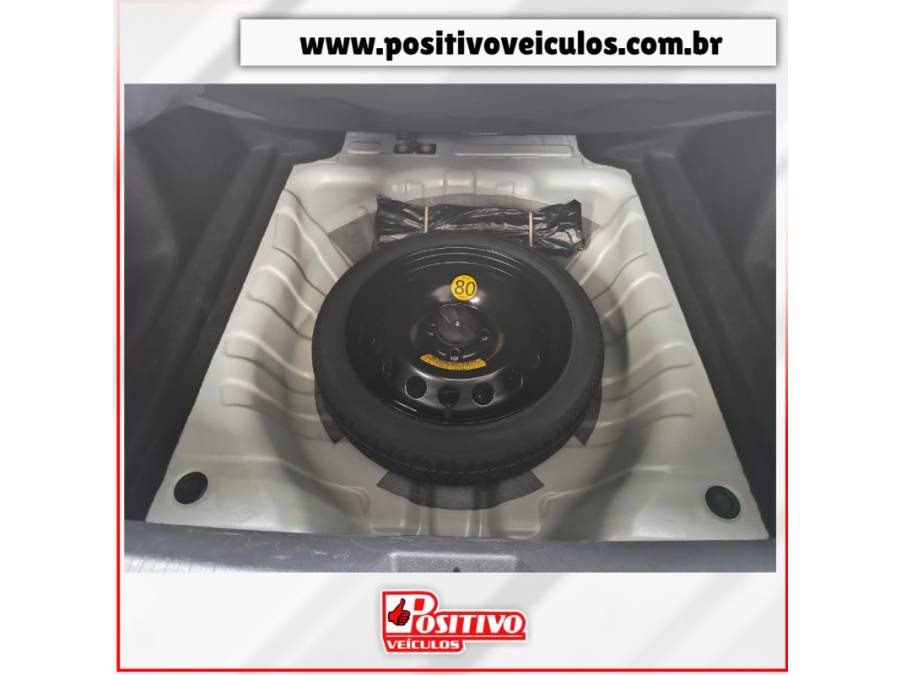 CHEVROLET - ONIX - 2022/2023 - Branca - R$ 82.900,00