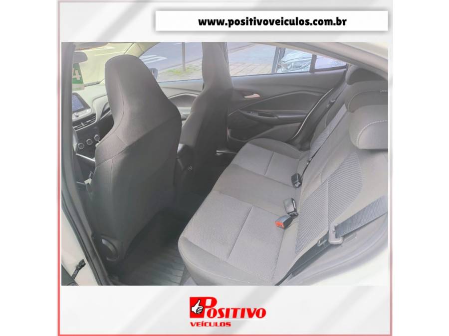 CHEVROLET - ONIX - 2023/2024 - Branca - R$ 97.500,00