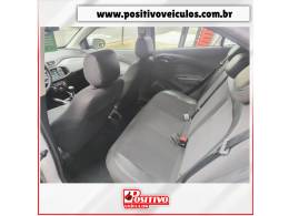 CHEVROLET - ONIX - 2018/2019 - Prata - R$ 62.500,00