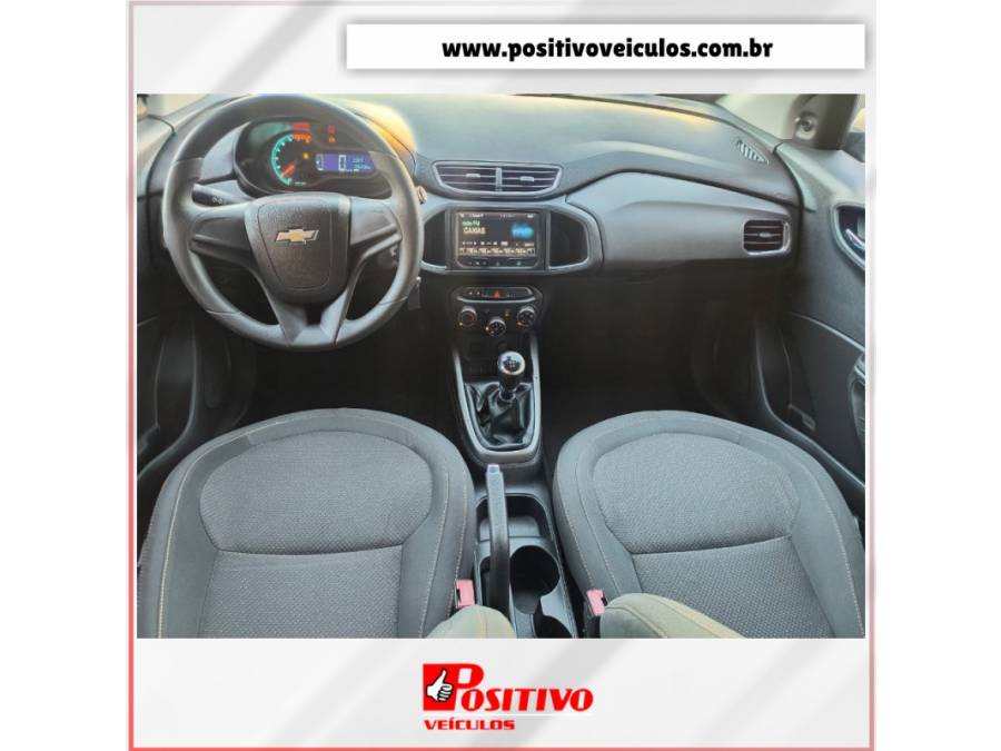 CHEVROLET - ONIX - 2013/2013 - Prata - R$ 44.500,00