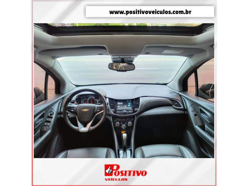 CHEVROLET - TRACKER - 2017/2017 - Cinza - R$ 86.500,00