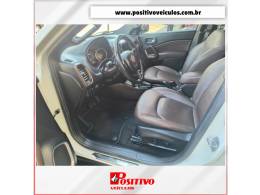 FIAT - TORO - 2019/2020 - Branca - R$ 122.900,00