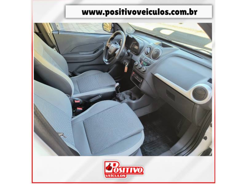CHEVROLET - MONTANA - 2014/2015 - Branca - R$ 46.700,00