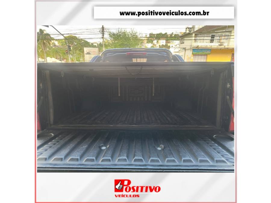 CHEVROLET - S10 - 2012/2013 - Preta - R$ 110.900,00