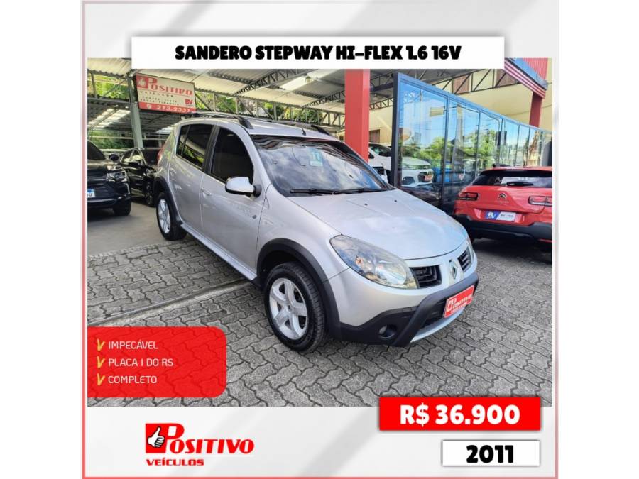 RENAULT - SANDERO - 2010/2011 - Prata - R$ 36.900,00