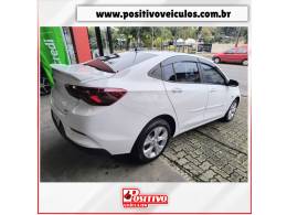 CHEVROLET - ONIX - 2022/2023 - Branca - R$ 82.900,00