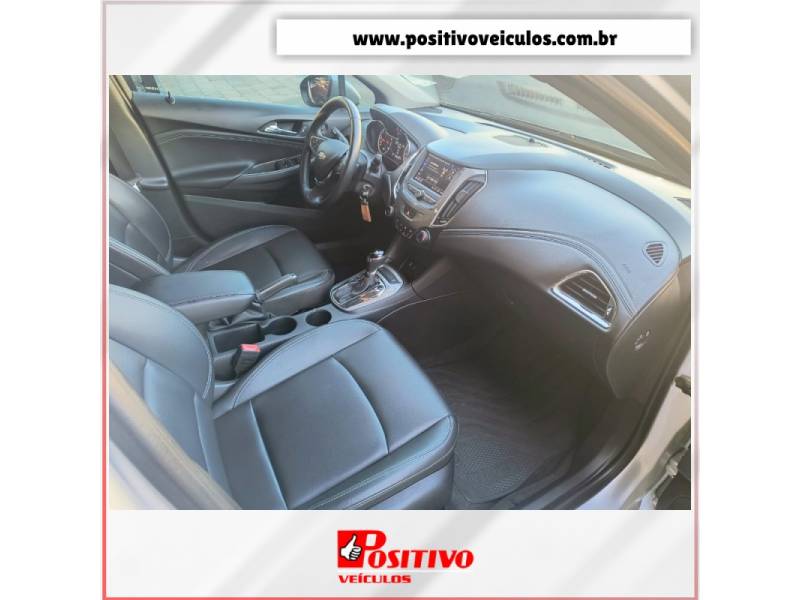 CHEVROLET - CRUZE - 2020/2020 - Prata - R$ 99.900,00