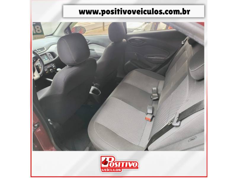 CHEVROLET - ONIX - 2018/2018 - Vermelha - R$ 58.900,00
