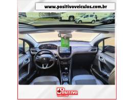 PEUGEOT - 2008 - 2015/2016 - Branca - R$ 58.900,00