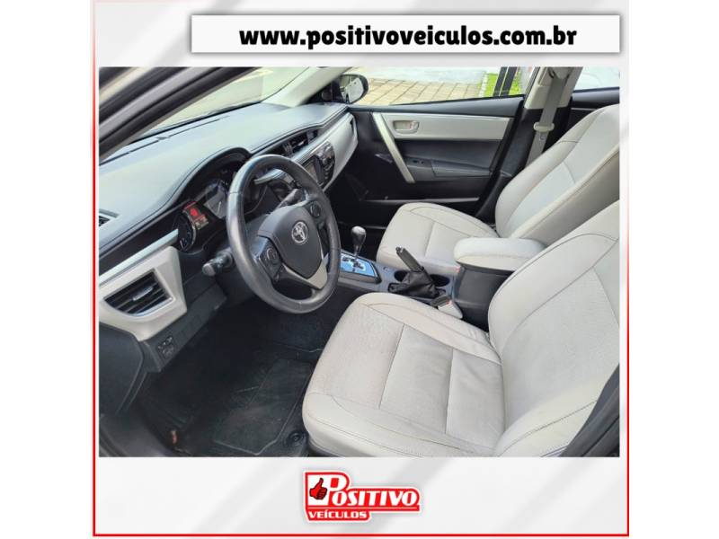 TOYOTA - COROLLA - 2017/2017 - Cinza - R$ 93.700,00