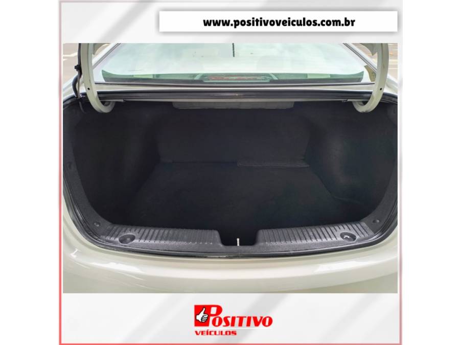 HYUNDAI - HB20S - 2016/2017 - Branca - R$ 62.500,00
