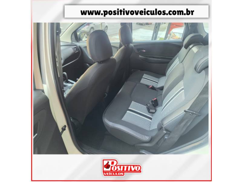 CHEVROLET - SPIN - 2016/2016 - Branca - R$ 61.700,00