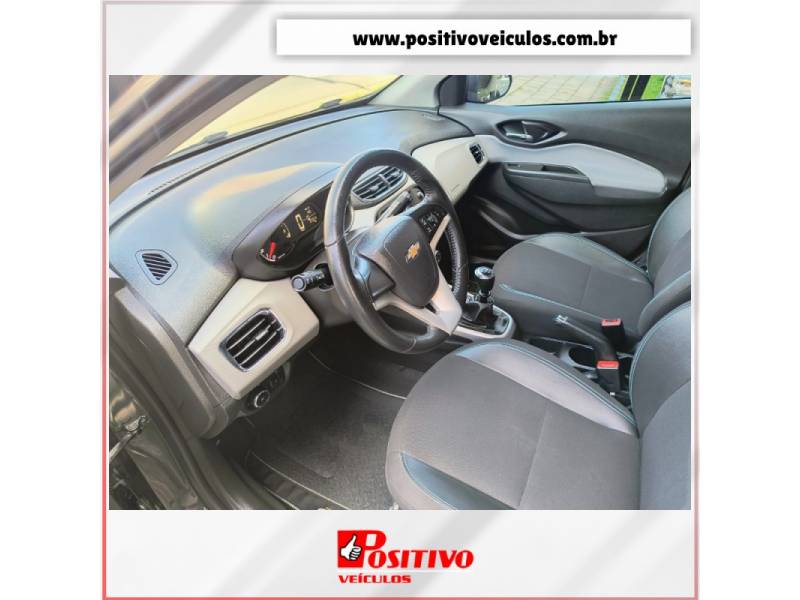 CHEVROLET - ONIX - 2018/2019 - Cinza - R$ 58.500,00