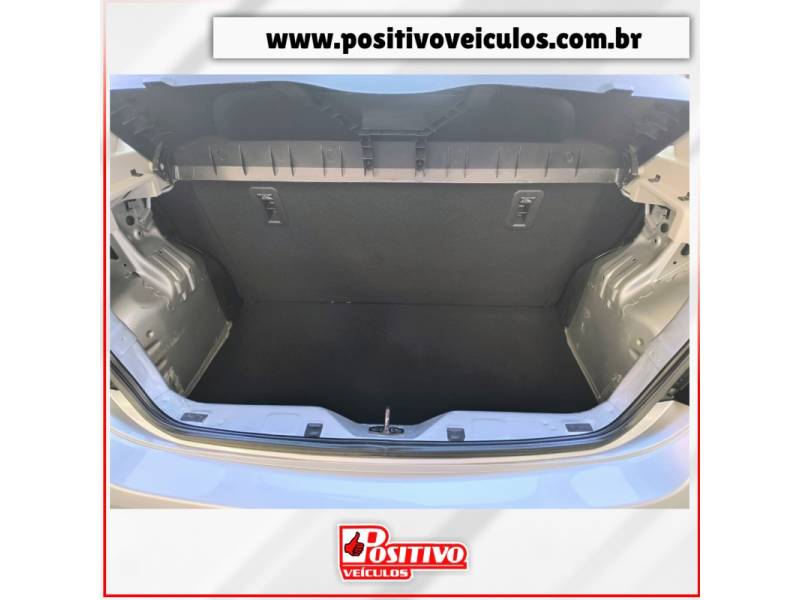 CHEVROLET - ONIX - 2019/2020 - Cinza - R$ 56.700,00