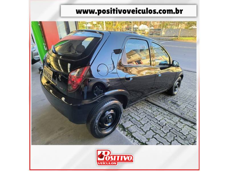 CHEVROLET - CELTA - 2011/2012 - Preta - R$ 29.900,00