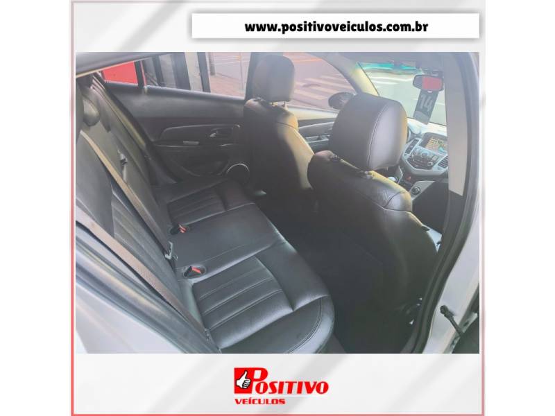 CHEVROLET - CRUZE - 2014/2014 - Prata - R$ 59.500,00