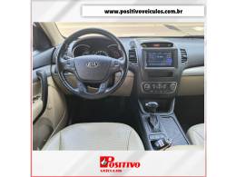 KIA MOTORS - SORENTO - 2014/2015 - Branca - R$ 93.900,00