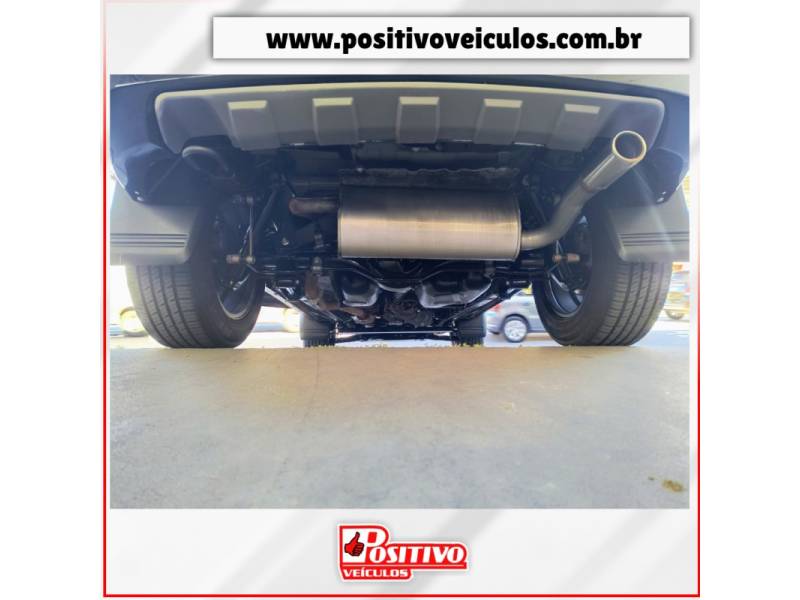 MITSUBISHI - PAJERO TR4 - 2014/2015 - Preta - R$ 77.500,00