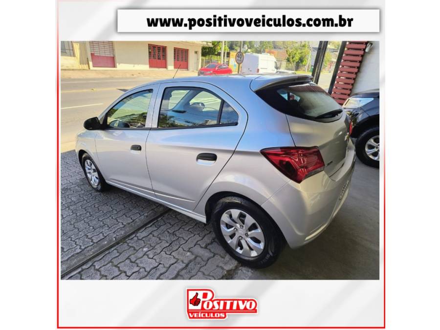 CHEVROLET - ONIX - 2019/2020 - Cinza - R$ 56.700,00