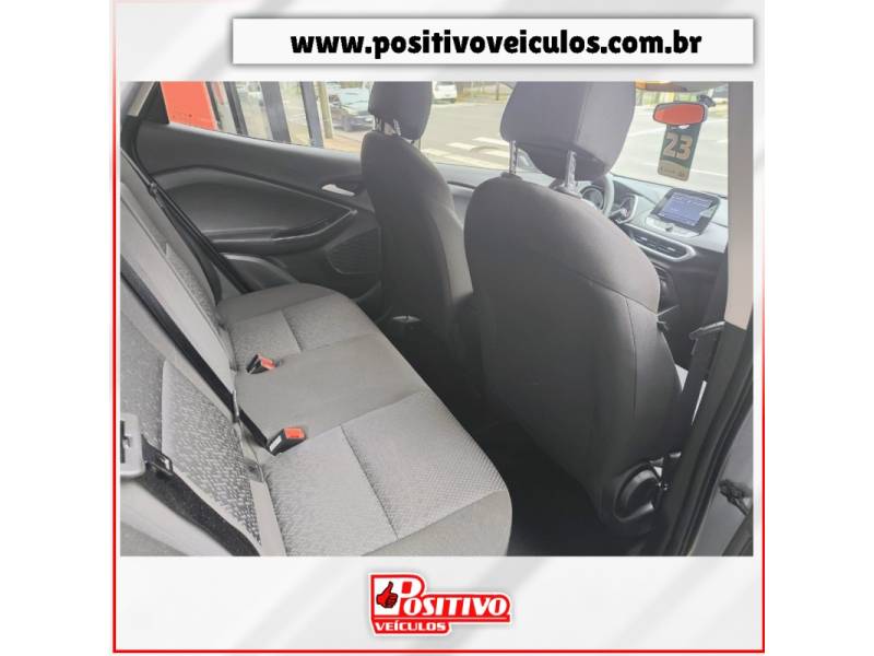 CHEVROLET - TRACKER - 2022/2023 - Cinza - R$ 99.700,00