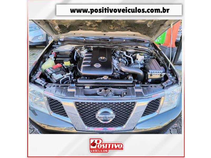 NISSAN - FRONTIER - 2013/2014 - Cinza - R$ 104.900,00