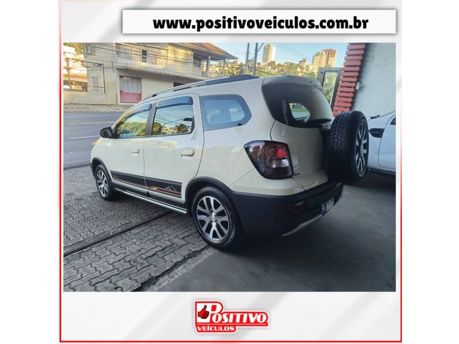 CHEVROLET - SPIN - 2016/2016 - Branca - R$ 61.700,00