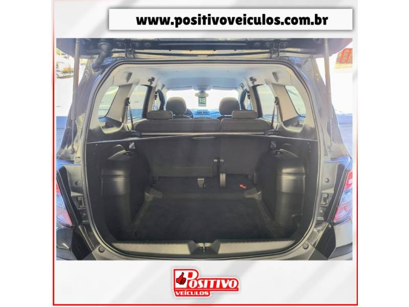 CHEVROLET - SPIN - 2017/2018 - Preta - R$ 65.700,00