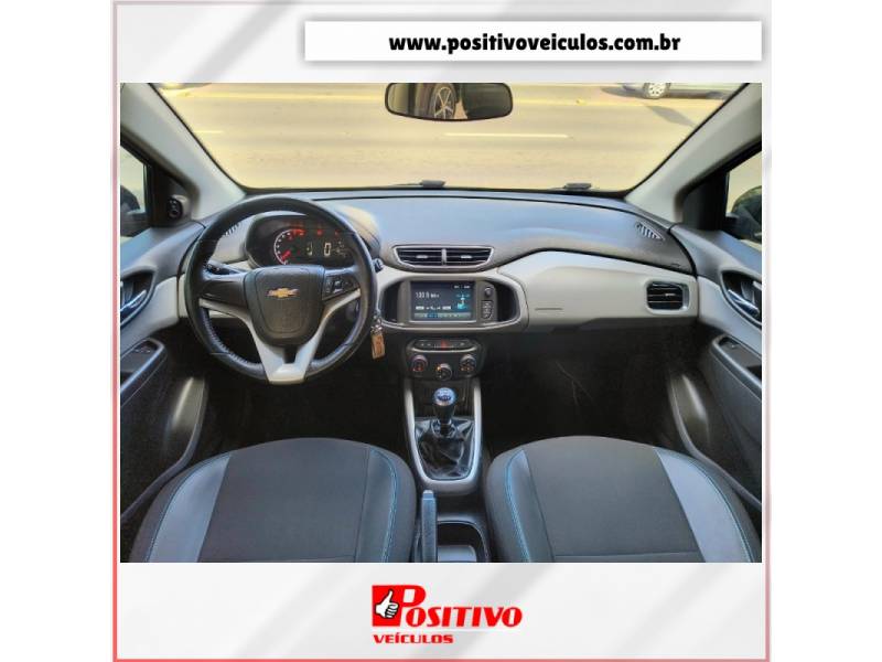 CHEVROLET - ONIX - 2018/2019 - Cinza - R$ 58.500,00