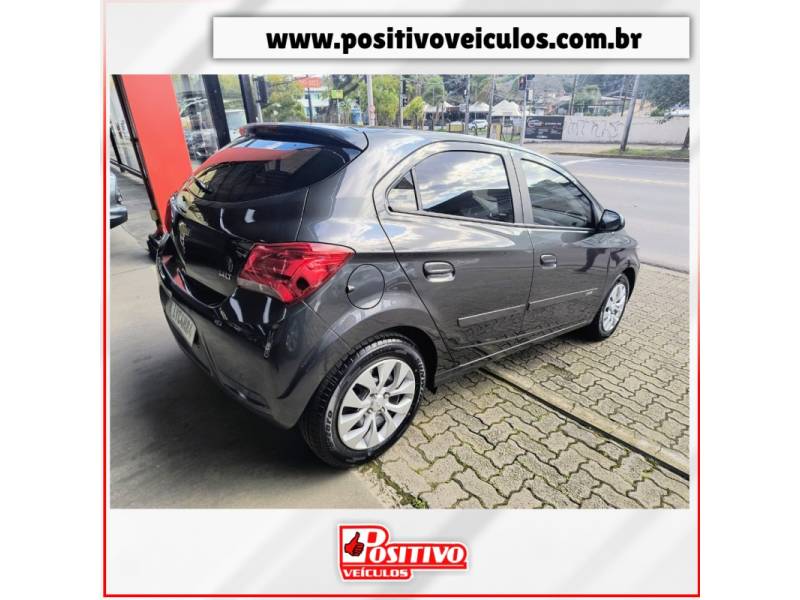 CHEVROLET - ONIX - 2018/2018 - Cinza - R$ 58.900,00