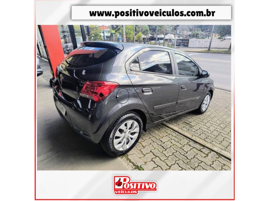 CHEVROLET - ONIX - 2018/2018 - Cinza - R$ 58.900,00