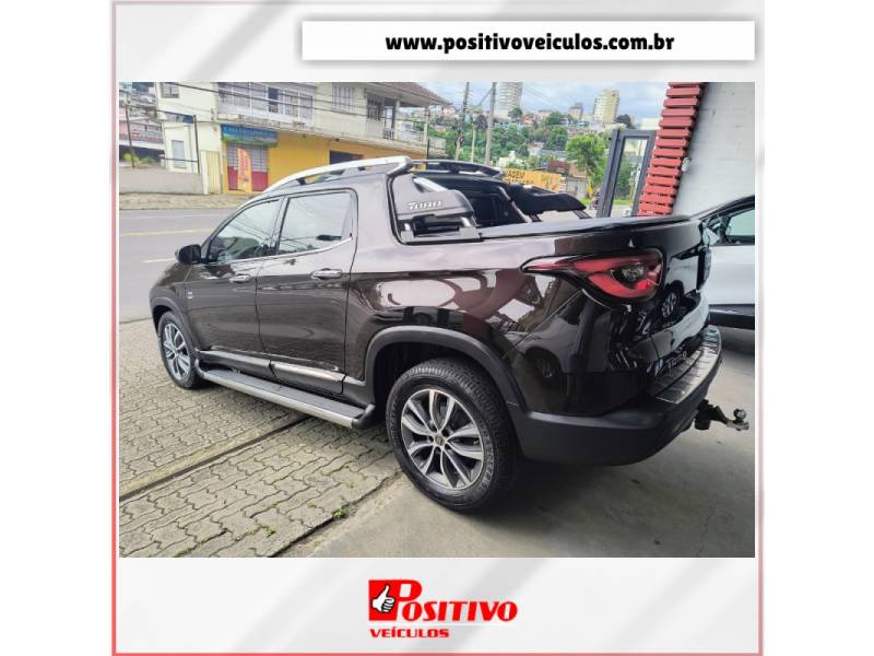 FIAT - TORO - 2020/2020 - Marrom - R$ 122.900,00