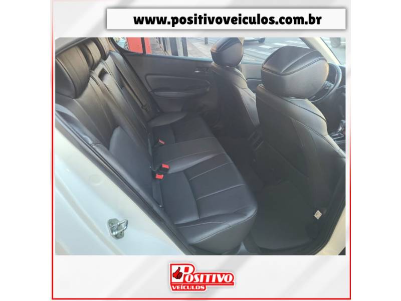 HONDA - CITY - 2022/2022 - Branca - R$ 104.500,00