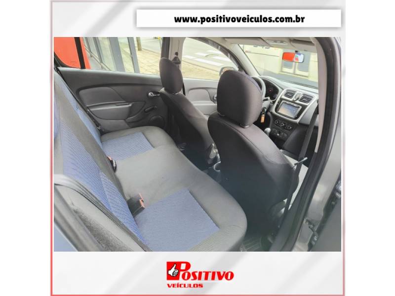 RENAULT - SANDERO - 2014/2015 - Cinza - R$ 41.800,00