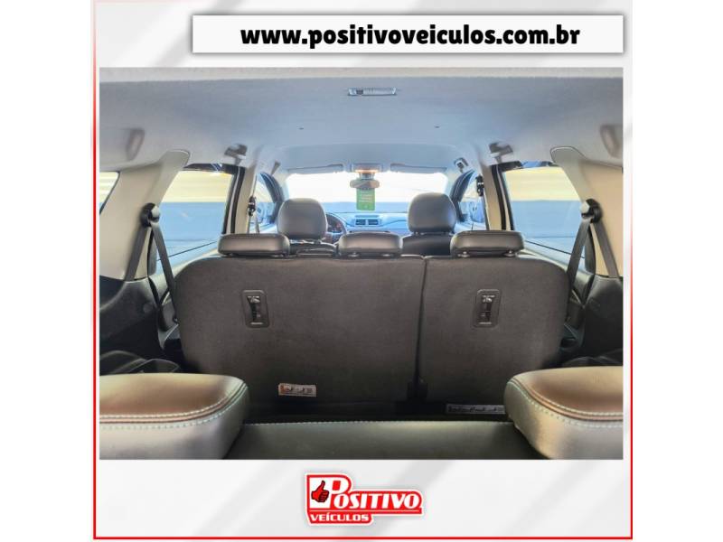 CHEVROLET - SPIN - 2020/2021 - Branca - R$ 86.900,00