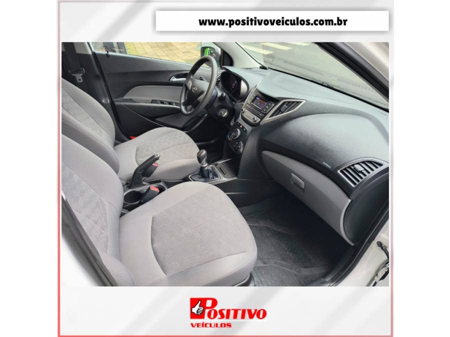 HYUNDAI - HB20S - 2016/2017 - Branca - R$ 62.500,00