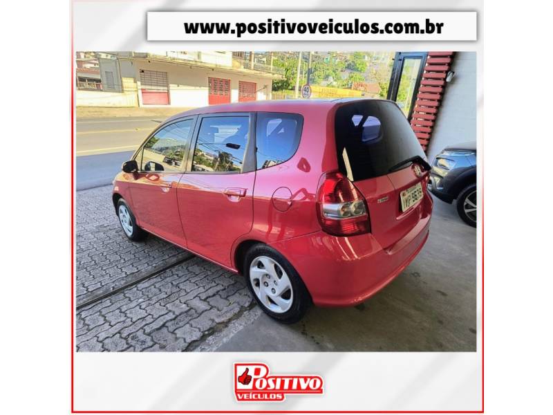 HONDA - FIT - 2005/2005 - Vermelha - R$ 34.500,00