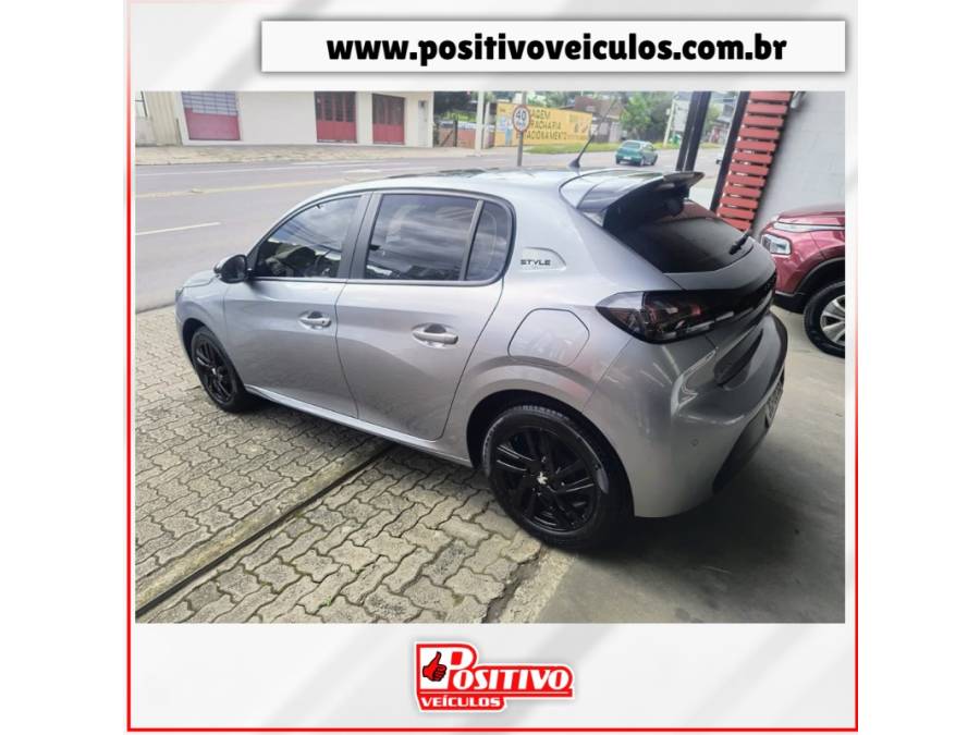 PEUGEOT - 208 - 2023/2024 - Cinza - R$ 79.900,00