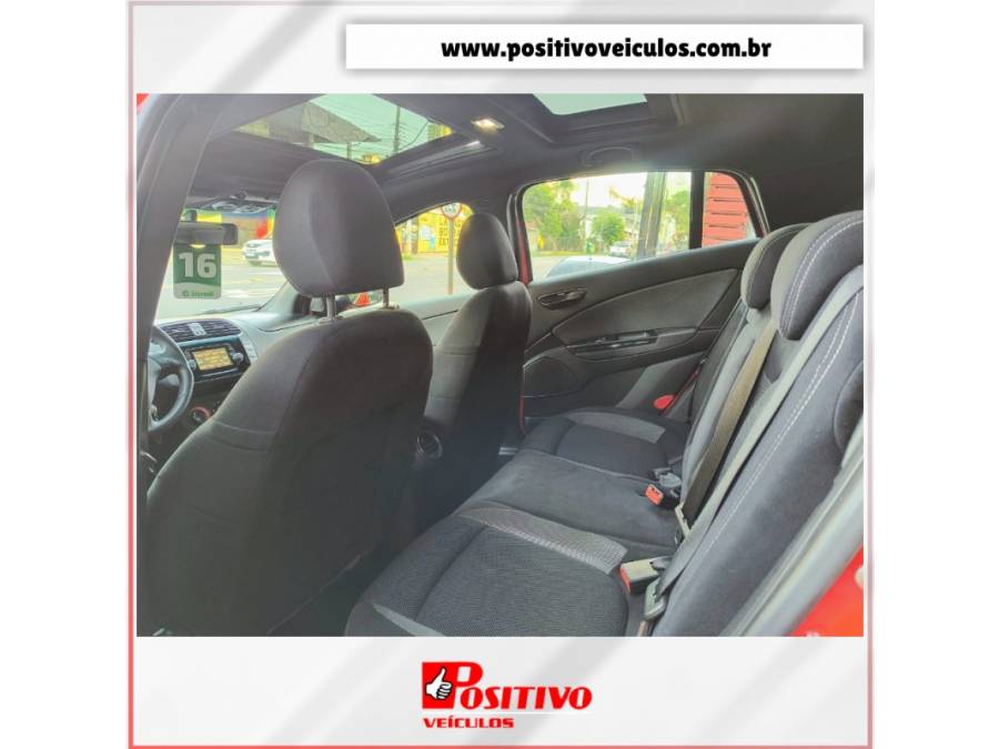 FIAT - BRAVO - 2015/2016 - Vermelha - R$ 54.800,00