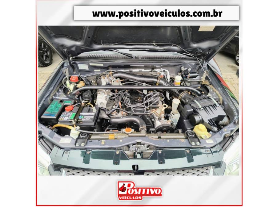 MITSUBISHI - PAJERO TR4 - 2014/2014 - Verde - R$ 71.500,00