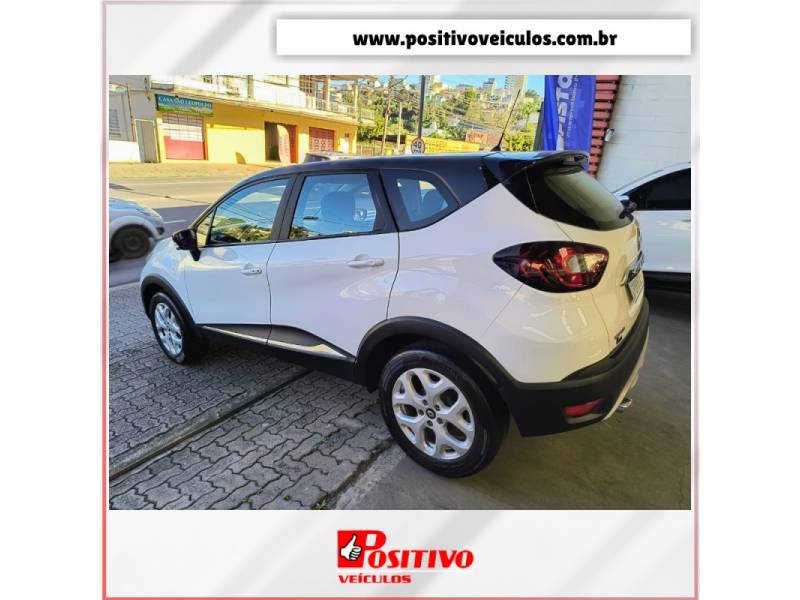 RENAULT - CAPTUR - 2018/2019 - Branca - R$ 79.500,00