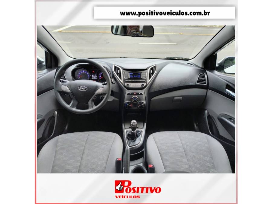 HYUNDAI - HB20S - 2016/2017 - Branca - R$ 62.500,00