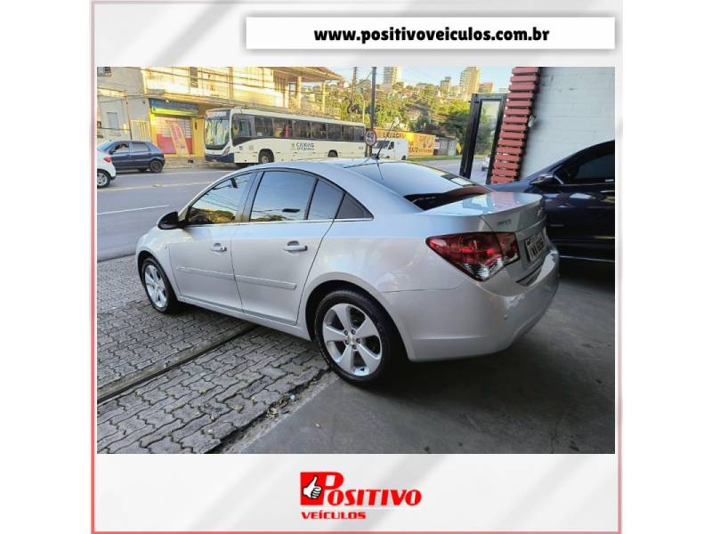 CHEVROLET - CRUZE - 2014/2014 - Prata - R$ 59.500,00